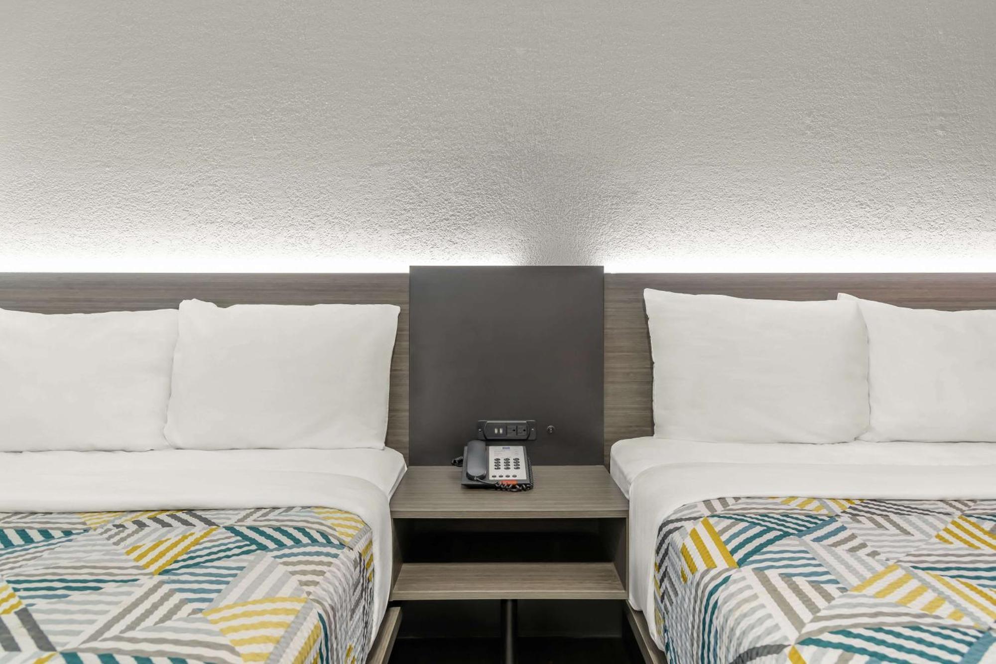 Home 6 Motel Topeka Zewnętrze zdjęcie